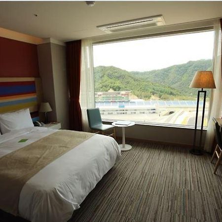 Inje Speedium Hotel & Resort Екстериор снимка