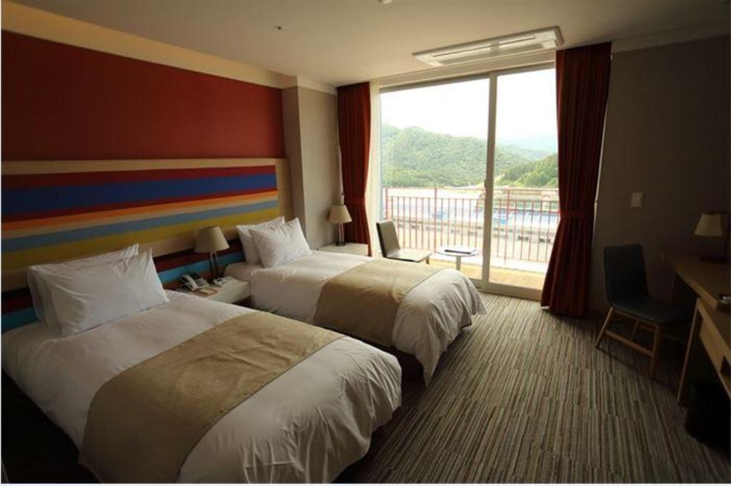 Inje Speedium Hotel & Resort Екстериор снимка